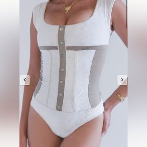 Frankies bikinis September One Piece